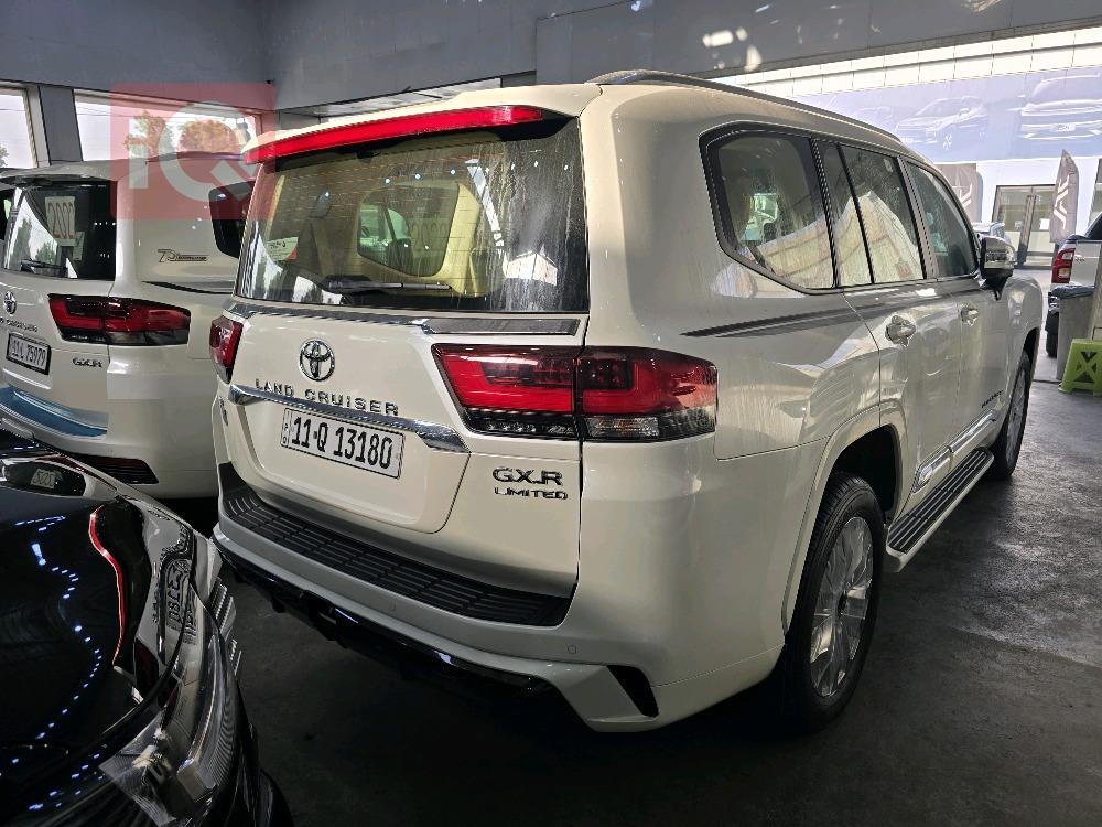 تويوتا لاندكروزر